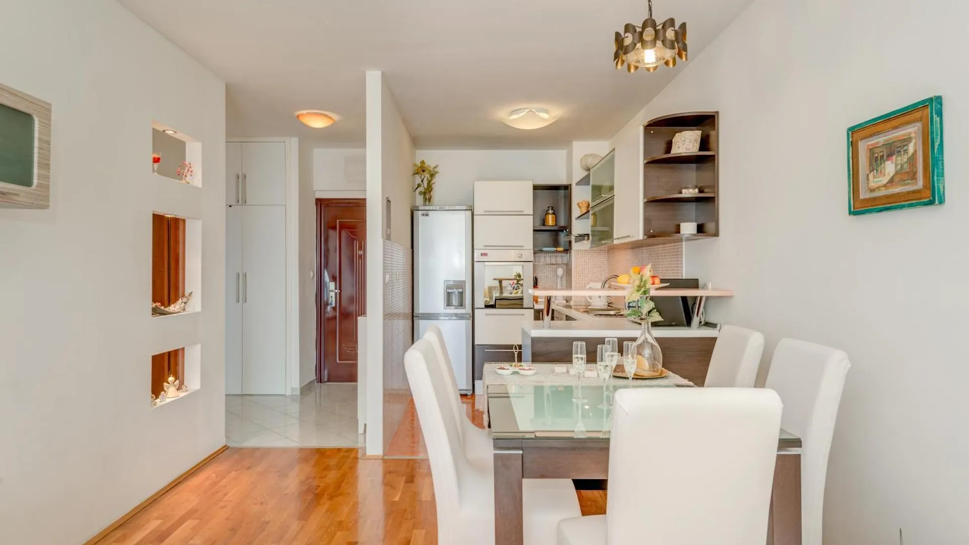 Comfy & Urban Apartment On Znjan Near Beach Split